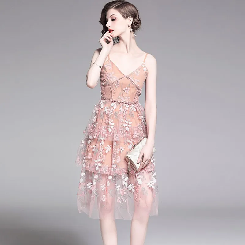 

New arrival spring Runway High Quality self Portrait Floral dress Mesh Embroidery Women Sexy Spaghetti Strap Dresses vestido
