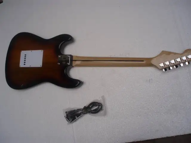 Wholesale Free shipping Guitar New STR... Electric Guitar W NOISSELESS Pick ups sunburt 2009