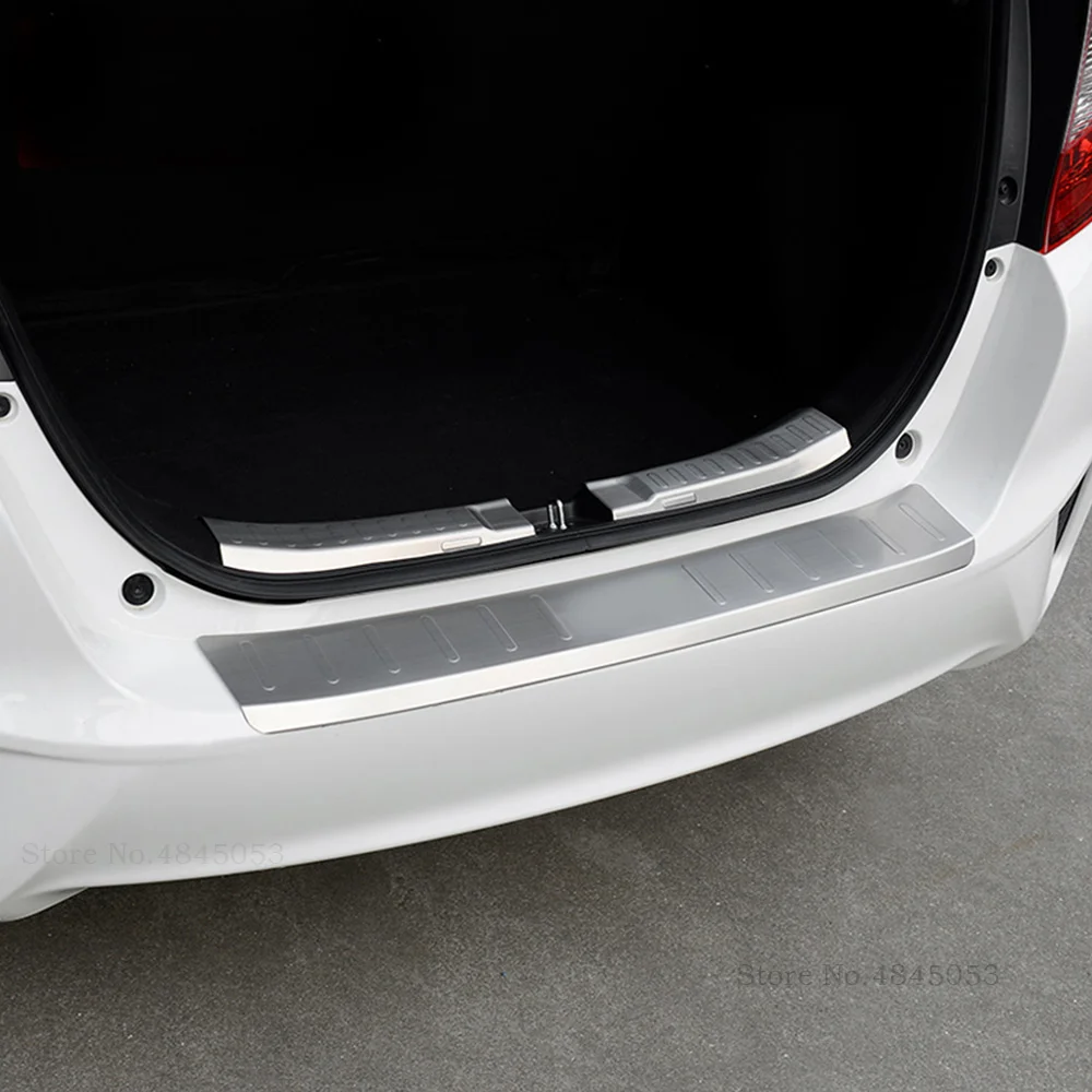 Для Honda Fit Jazz 2014 до 2018 внутренняя защита заднего бампера из нержавеющей стали