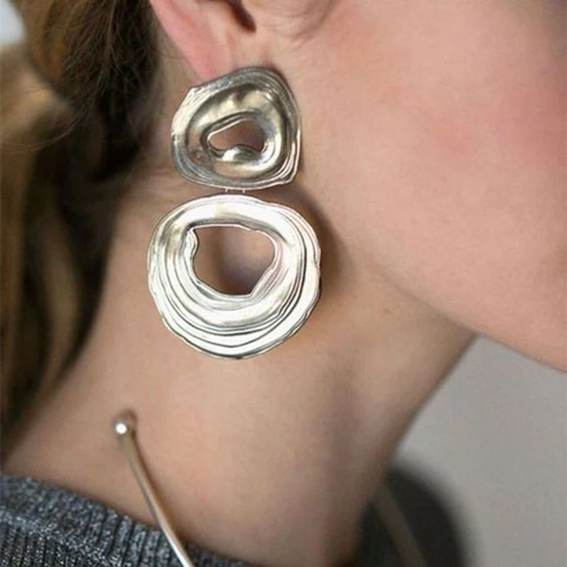 

Best lady Metal Drop Earrings for Women Vintage Round Layer Silver Color Statement Earrings Shiny Charm Hot Sale Birthday Gifts