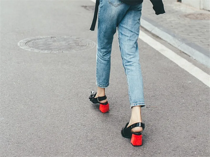 Prova Perfetto модные лакированные кожаные туфли женские красные Необычные каблуки Дамская обувь натуральная кожа Пряжка обувь на высоком каблуке Летняя обувь