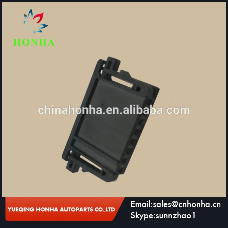 Tyco-8-pin-female-automotive-electrical-connector 3