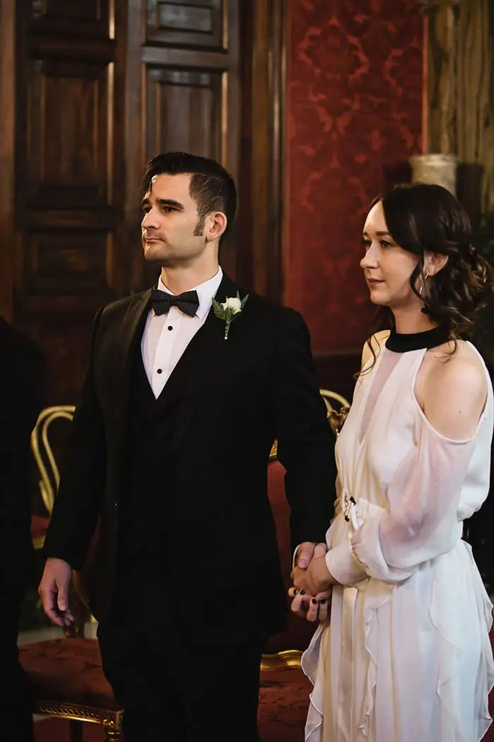 piazza-del-campidoglio-in-rome-was-the-perfect-wedding-destination-for-this-art-and-history-loving-couple-quince-and-mulberry-studios-27-700x1050