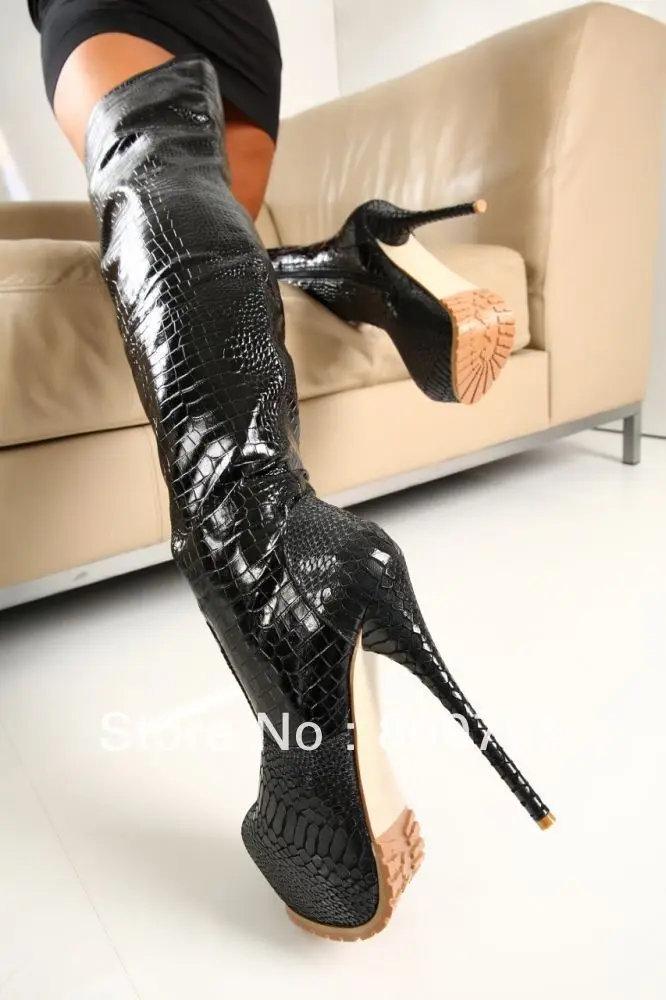 striper boots