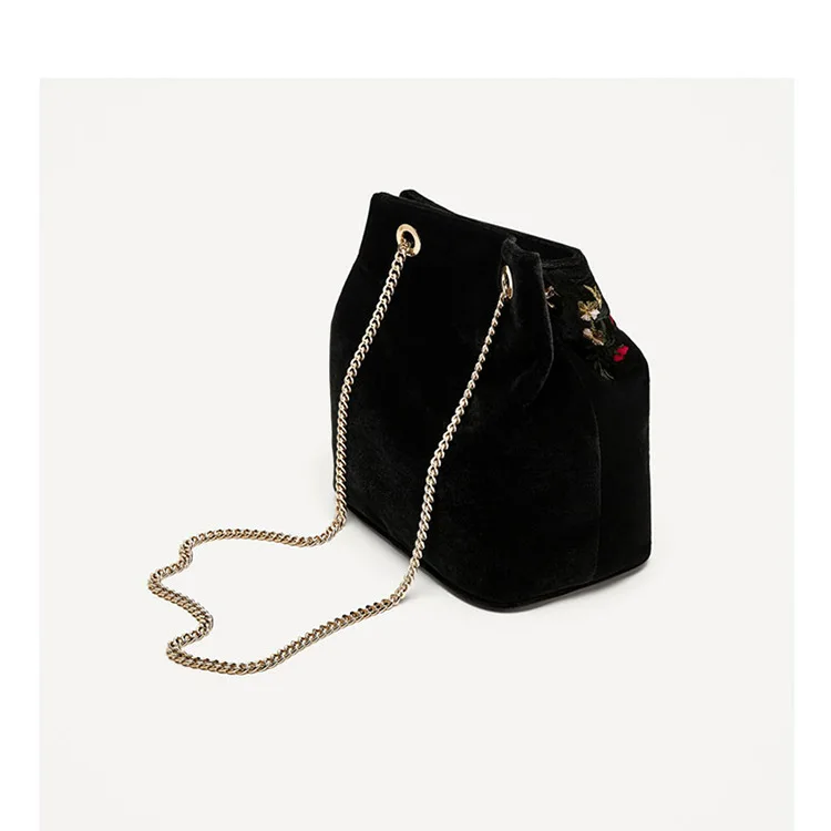 2018 crossbody حقيبة للنساء الجلود حقيبة يد حقيبة يد فاخرة حقائب النساء مصمم التطريز سلسة ورد حقيبة كتف sac