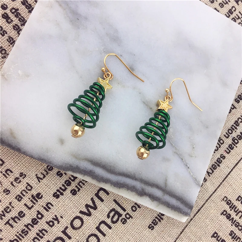 

Super Cute Hollow Rotating Tree Dangle Earrings Lovely Five-Point Star With Golden Ball Christmas Festival New Year Earring Gift
