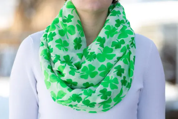 

2018 new Lucky Four Leaf Clover Print Infinity Loop Scarf Infinity Cowl Gift for Her Free Shipping