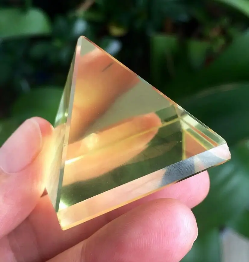 

50g of natural quartz crystal healing clear yellow crystal pyramid