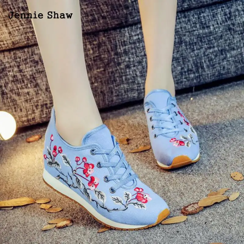 

Ethnic Embroidery Increases Wedges Heel Women's Canvas Shoes Lady Leisure Lace Up Flower Embroidered Travel Sneakers