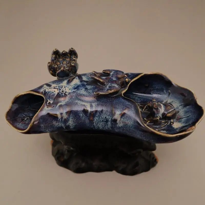 

China Old porcelain Brush Washing Blue Glaze Porcelain Frog Lotus Leaf Brush Wash