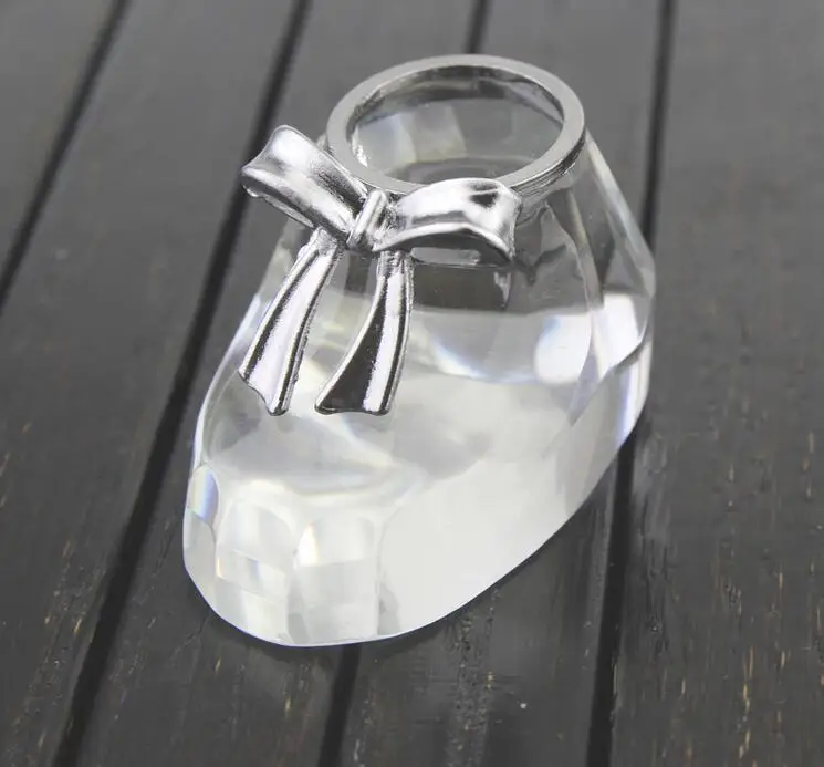 

Baby Christening Gift K9 Crystal Shoes Birthday Keepsakes Crystal Paperweight Children's Day Party Giveaway Favors