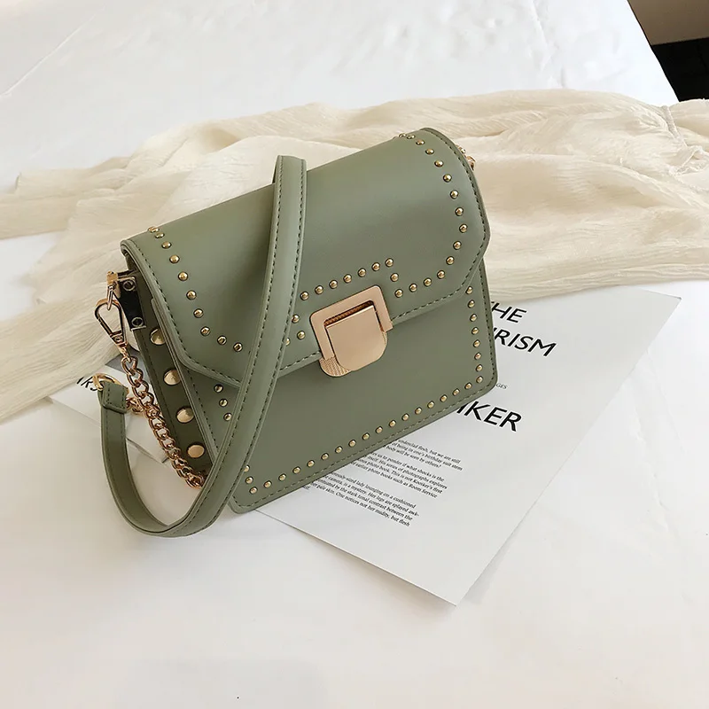 جديد حقائب أنيقة للنساء 2019 الإناث حقيبة كتف برشام أسود خمر Crossbody حقيبة رافعة رسول المرأة رفرف صغيرة مخلب