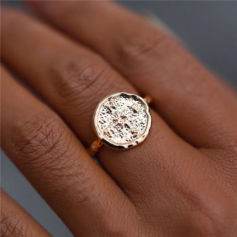 

IF ME Vintage Big Gold Color Round Compass Rings for Women Bohemian Geometric Carved Coin Finger Ring Female Jewelry 2019 NEW