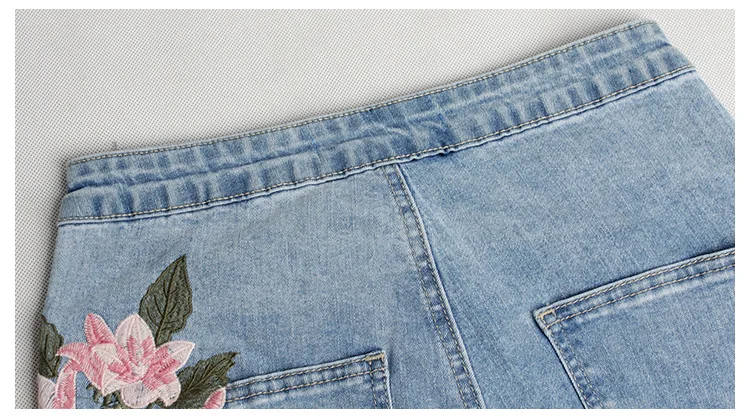 Europe and the United States 2018 spring new fashion embroidery Slim jeans female high waist thin hip embroidered pants (14)