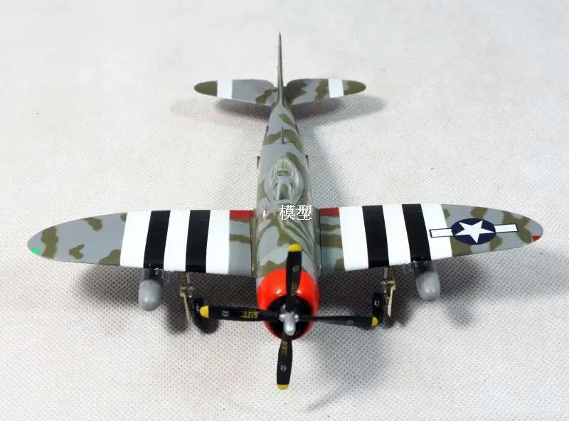 WWII США P-47D Thunderbolt 61FS 56FG 1/72 не diecast easy model