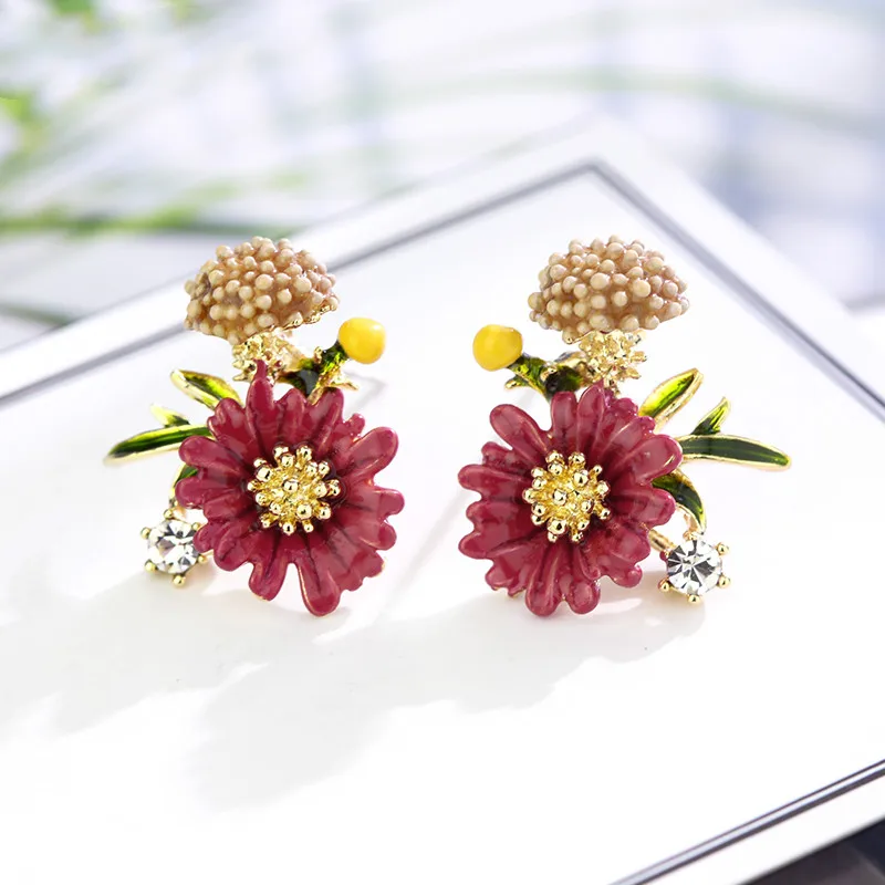 

New Plant Acrylic Women Stud Earrings Small Daisy Earrings Fashion Jewelry Womens Accessories Wedding Earings