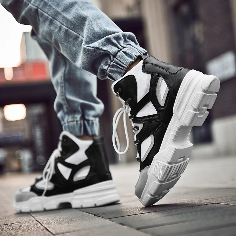 

New High-utility Sports Shoes, Warm, Non-skid Shoes with Thick Street Wind Bottom.
