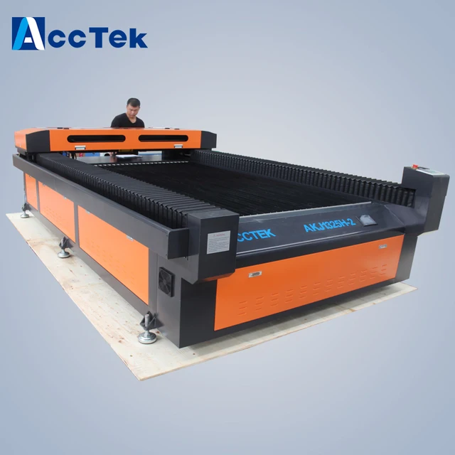 Low cost Popular Co2 SS and CS Cutter Metal Laser Cutting machine,metal