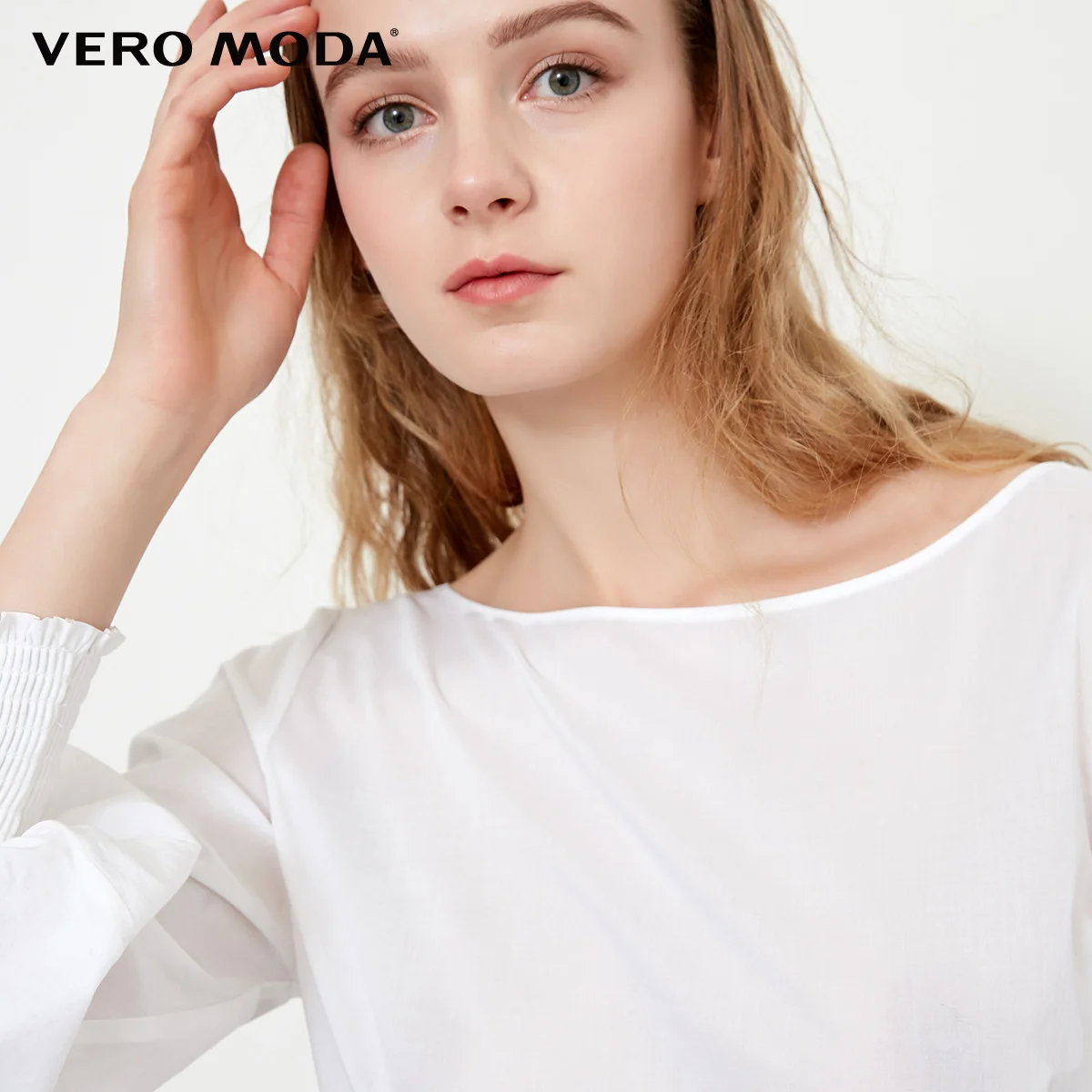 Vero Moda 2019 Весенняя новая простая плиссированная рубашка с воротником лодочкой и