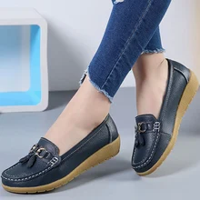 Водонепроницаемые туфли; женские модные кроссовки; женская обувь из натуральной кожи на плоской подошве; повседневная обувь с кисточками; женские лоферы; Размеры 35-44; женская обувь на плоской подошве