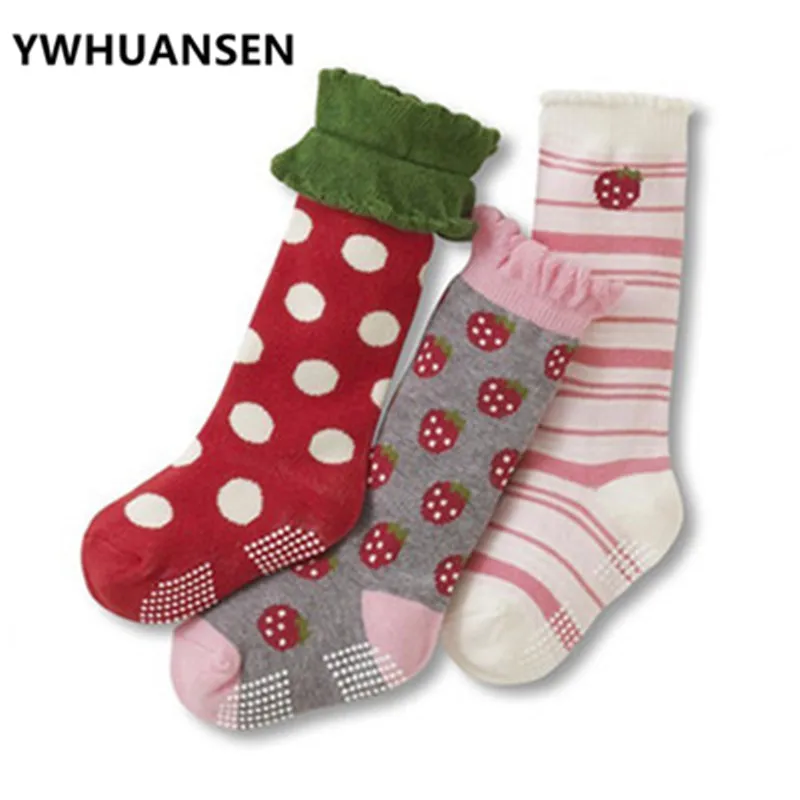 YWHUANSEN 3 пар/лот милые Мультяшные гольфы для девочек популярные колготки мальчиков
