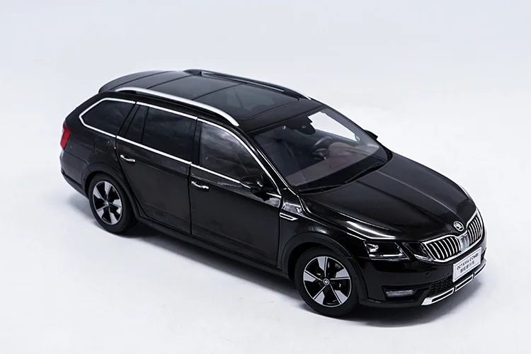 1/18 Skoda Octavia Combi Wagon литая под давлением металлическая модель автомобиля игрушка для мальчика подарок на день рождения оригинальная коробка