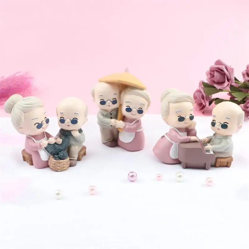 

Romantic Couples Figurines DIY Ornament For Birthday Cake Car Ornaments Auto Interior Desk Home Decor Grandpa Grandma Dolls
