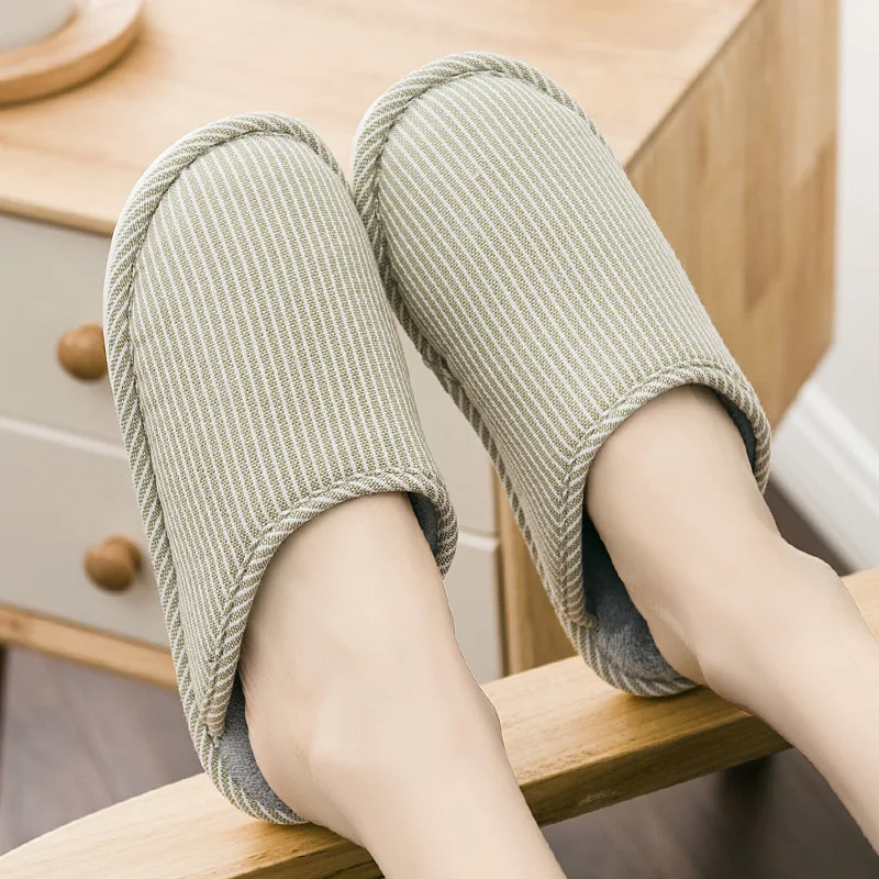 

CG1 Autumn and winter solid color home indoor wood floor non-slip waterproof male and female couple plush warm cotton slippers