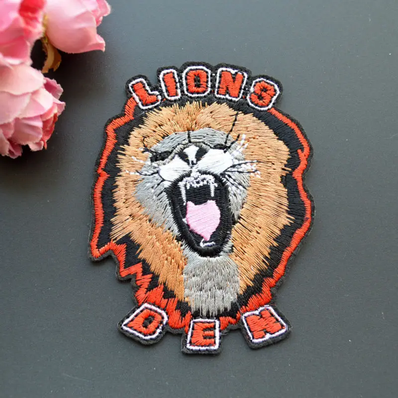 7.2cm*9.5cm high quality lions patches / Applique Embroidery patch for