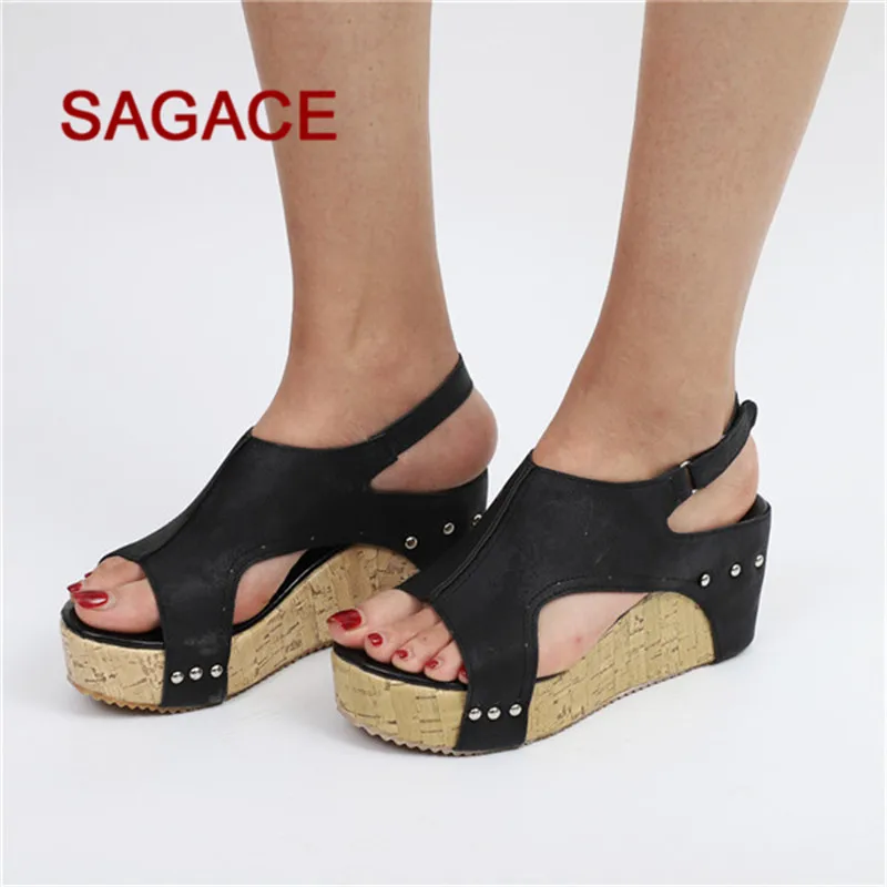 B-Sandals/женские летние дышащие пляжные сандалии с заклепками; повседневная обувь на танкетке в стиле бохо