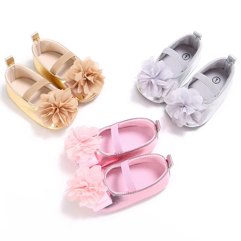 Одежда для новорожденных и маленьких девочек; кожаная обувь с мягкой подошвой и кружевным цветком; кроссовки; 1 пара