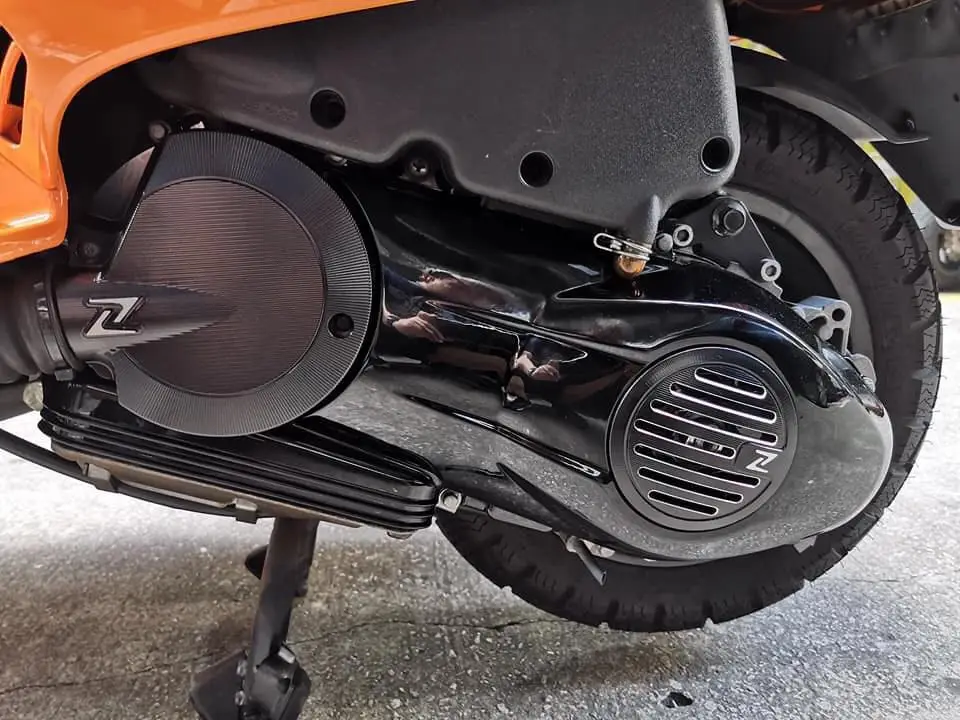 

Zelioni Variator cover Decorative cover CNC Aluminium alloy For Piaggio Vespa Sprint 150 v3 GTS300 GTV Primavcra 150 lx