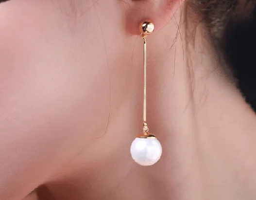 

In 2019, the latest design brand imitation pearl earrings simple earrings for women.