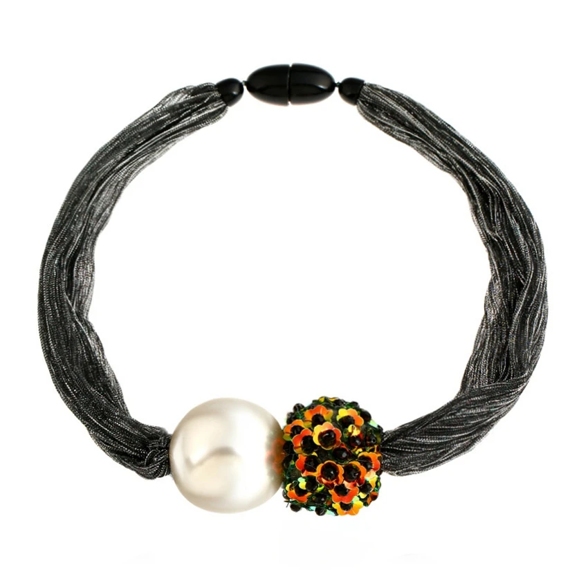 choker necklace