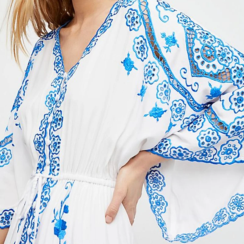 Летнее новое платье в китайском стиле с вышивкой из белого и голубого фарфора в богемном стиле с v-образным вырезом и расклешенными рукавами