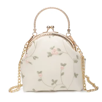 

Summer Beautifully Embroidered Shoulder Bag Lady Retro Metal Side Carved Handbag Elegant Crossbody Bags For Women