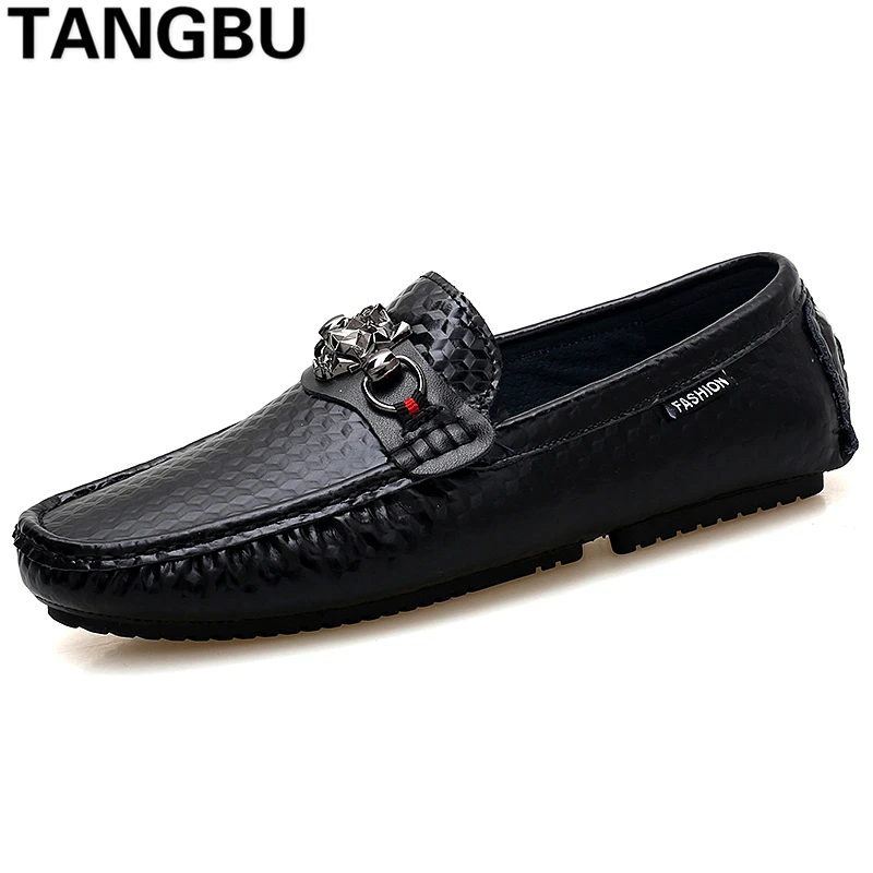 

2018 New Arrival Summer Men Loafers Slip On Breathable Light Casual Boat Shoes Fashion Men Driving Shoes Moccasins Size 39-44