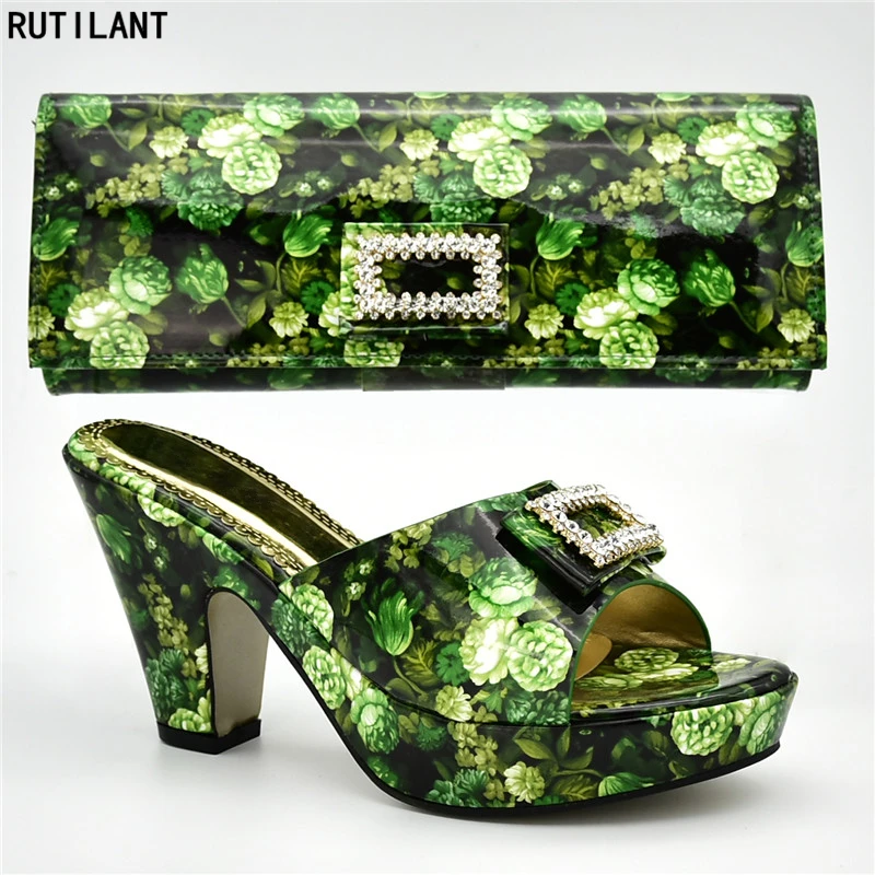 

Latest Design African Women Wedding Shoes Decorated with Rhinstone Matching Italian Shoe and Bag Set for Party Block Heel Shoes