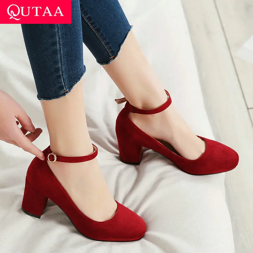 QUTAA/; женские туфли-лодочки; модная женская обувь из флока; повседневные Элегантные женские туфли-лодочки на высоком квадратном каблуке и платформе с пряжкой; размеры 34-43
