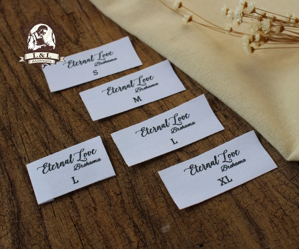 Пользовательские сложенный Вышивание этикетки, логотип/Марка этикетки, бренд одежды, сочетание размера, большой две линии текста