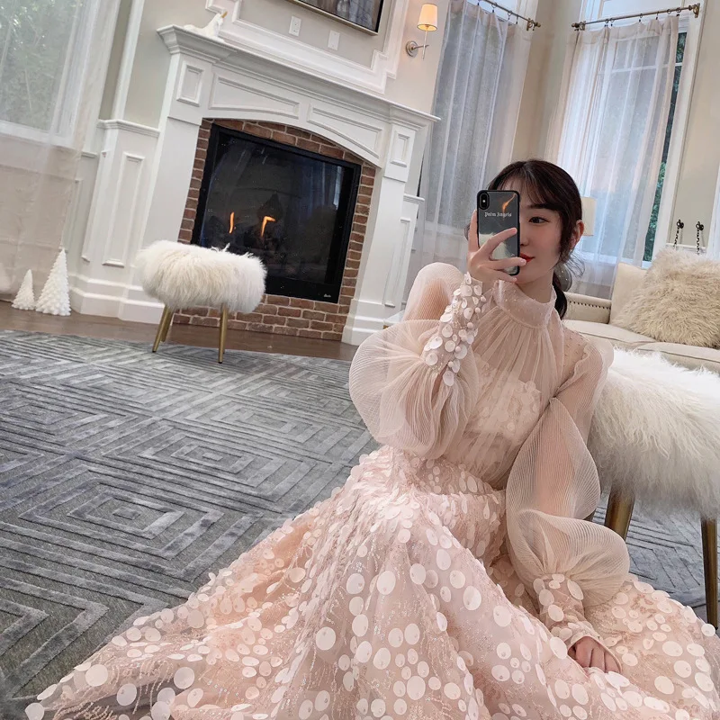 

early spring web celebrity with lotus root starch color fairy dress in white gauze dress sequins embroidery wave point
