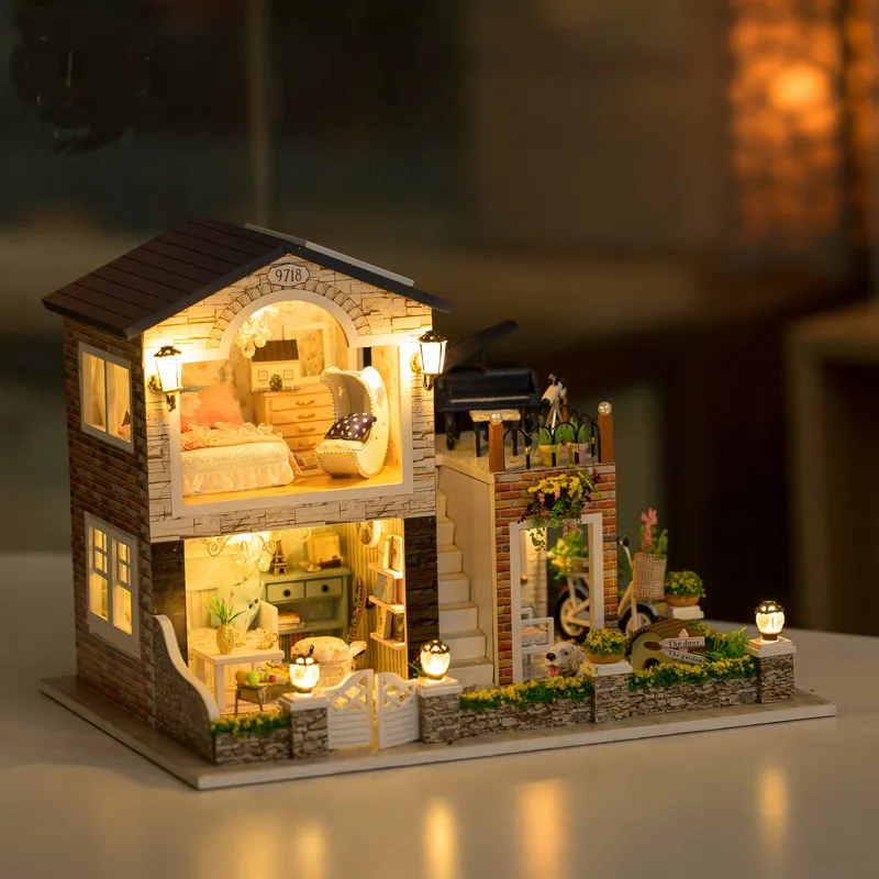 Hoomeda 1/24 DIY Miniatura Wooden Handmade Irish Country House With LED+Furniture Dollhouse Kits BesT Gift For Children Girls