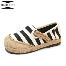 DAOKFPO 2018 Novo estilo Étnico Mulheres Lona Respirável Sapatos Rasos Calçados Sapatos Baixos Mulheres Moda Sneakers NVF-21