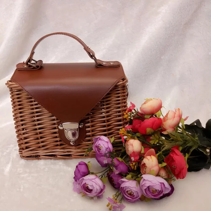 المرأة المنسوجة حقائب جلدية مربع جزيرة بالي القش السيدات Crossbody حقيبة حقائب كتف الصيف بولسا الأنثوية المرأة المنسوجة حقائب جلدية مربع جزيرة بالي القش السيدات Crossbody حقيبة حقائب كتف الصيف بولسا الأنثوية