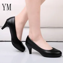 Venda quente Frete grátis Primavera/Outono 2018 calçados femininos Bombas big size 42 Moda sapatos de Salto Alto sapatos À Prova D’ Água de Espessura rasa 018