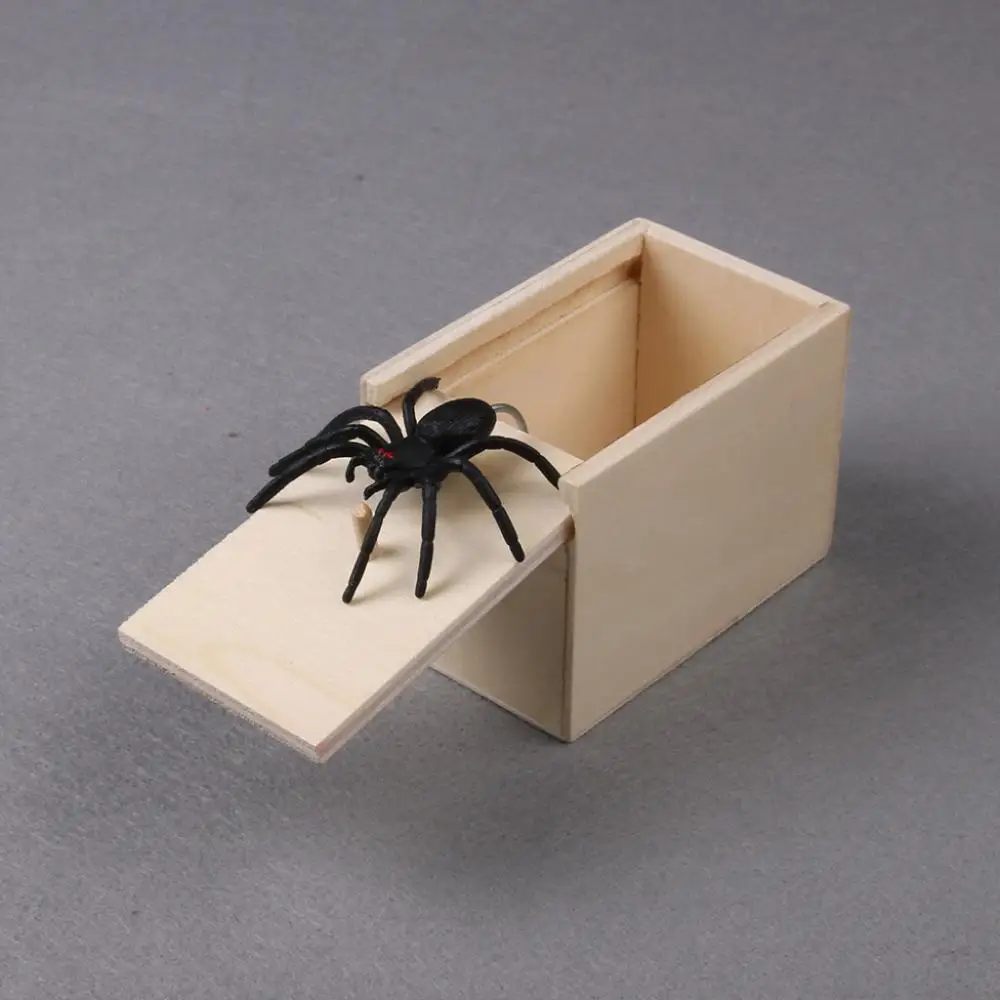 Novelty Hilarious Scary Box Spider Prank Wooden Scarybox Joke Gag Toy No Word 
