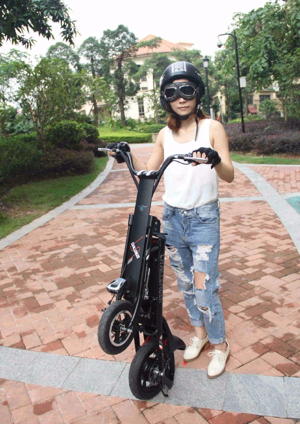 Cheap Electric motorcycle/ electric vehicle/Foldable electric vehicle/Electric bicycle/lithium battery/Easy to carry 4
