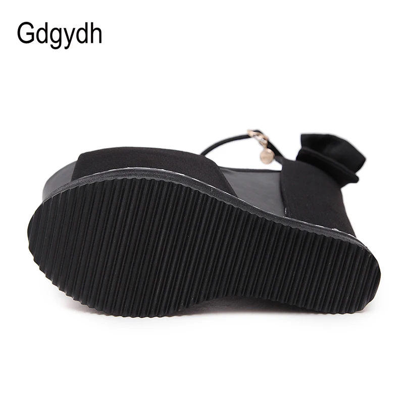 Женские босоножки с открытым носком Gdgydh черные вечерние из флока на платформе и
