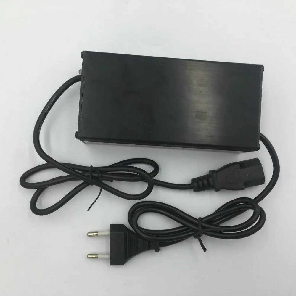 корпус для зарядки. корпус для самодельного зарядного устройства. корпуса зарядных. самодельные корпуса для радиоаппаратуры. Ugreen nexode mini 30w.