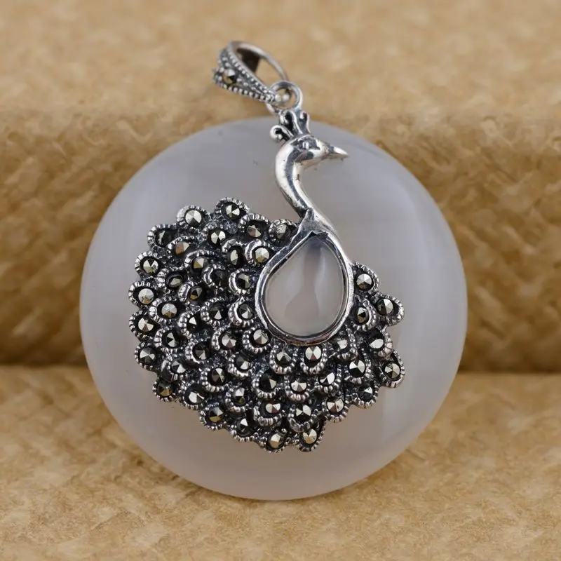

S925 silver inlaid natural stone female peacock pendant round antique craft cartoon